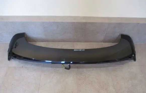 Tailgate/trunk spoiler