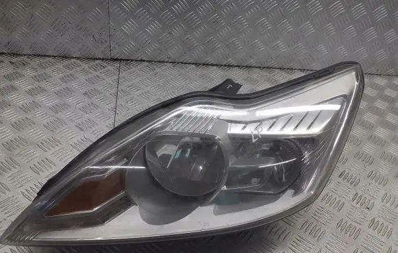 Ford Focus Headlight/headlamp 8M51-13101-AE