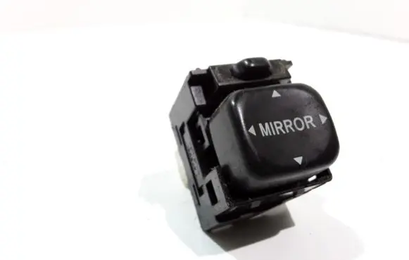 Toyota Yaris Wing mirror switch