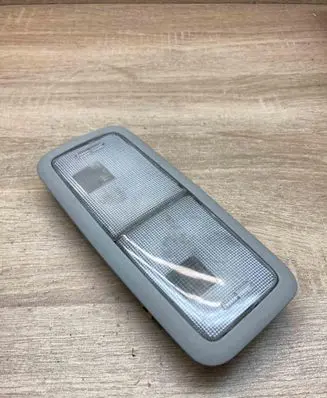 Toyota Avensis T270 Front seat light 8125005030
