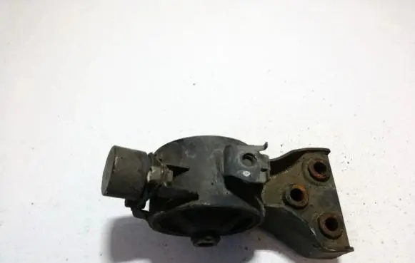 Mitsubishi Colt Engine mount bracket mr244836