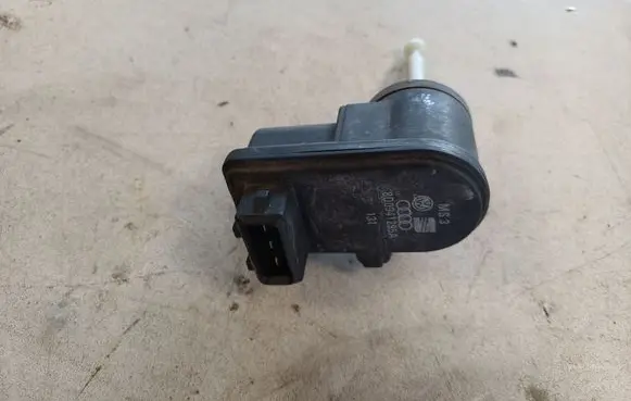 Audi A4 S4 B5 8D Headlight level adjustment motor 8D0941295A