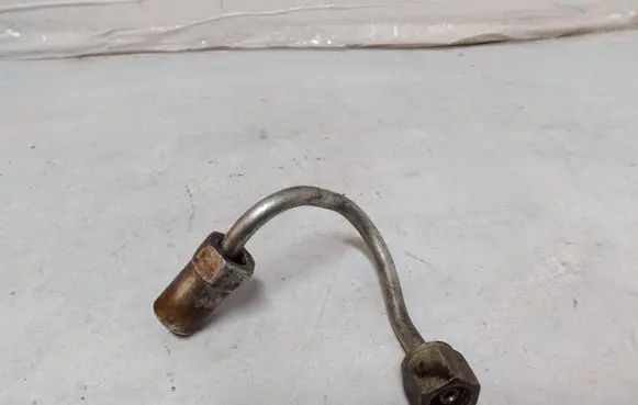 Opel Astra H Fuel injector supply line/pipe 