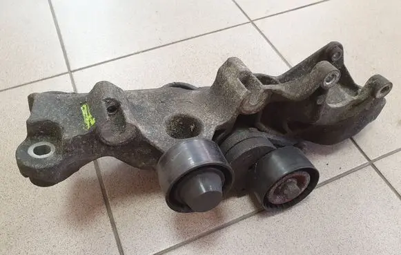 Generator/alternator bracket