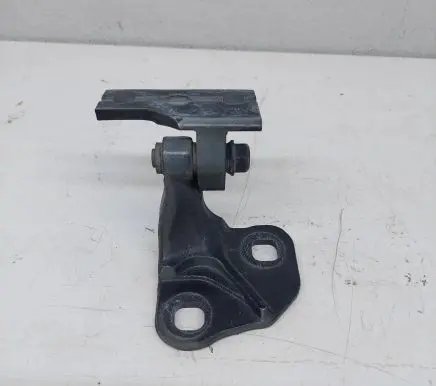 BMW 7 E65 E66 Front door lower hinge 