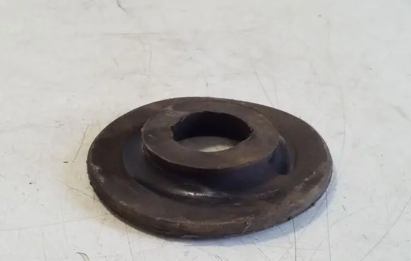 Skoda Octavia Mk3 (5E) Rear coil spring rubber mount 5Q0512149F