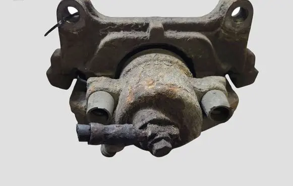 Volkswagen PASSAT B7 Front brake caliper