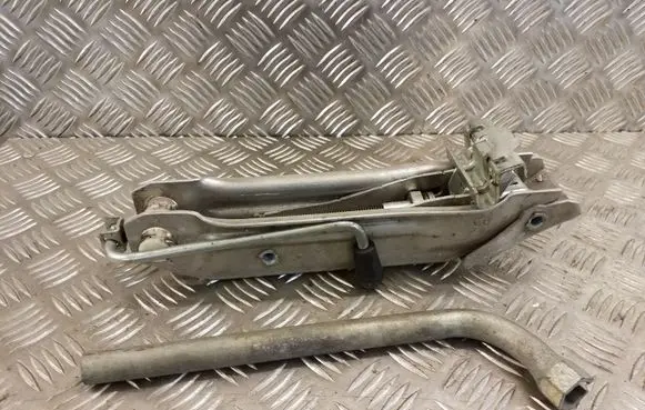Audi A3 S3 8L Lift Jack 8L0011031 4D0012219