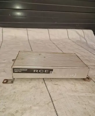 Chrysler Pacifica Sound amplifier 05082009af