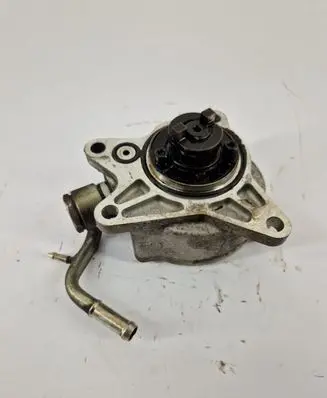 Mazda 3 III Vacuum pump SH0118G00