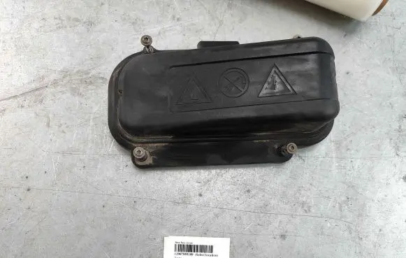 BMW 5 F10 F11 Fuse box cover 12907555189