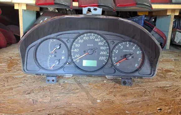 Mazda 323 F Speedometer (instrument cluster) BL2B BDBL2B