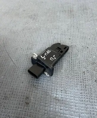 Ford S-MAX Mass air flow meter 8V2112B579AA