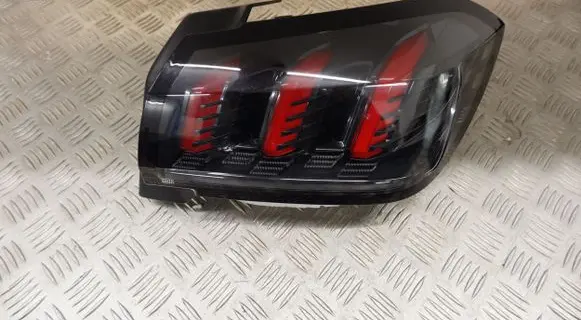 Peugeot 208 Headlight/headlamp 9823216680