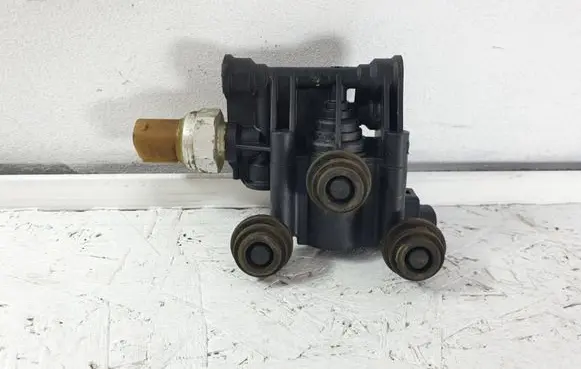 Land Rover Range Rover Sport L494 Front shock absorber actuator solenoid RQH500011 RVH000046