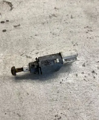 Renault Scenic II - Grand scenic II Brake pedal sensor switch 8200168238b