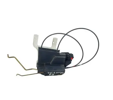 Hyundai Tucson JM Front door lock