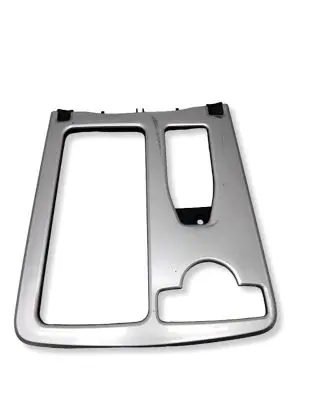 Mercedes-Benz C W204 Center console decorative trim A2046800107 0005033012
