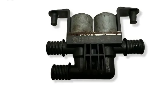BMW X5 F15 Coolant heater control valve 6910544