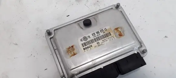 Volkswagen PASSAT B5.5 Engine control unit/module 038906019KD