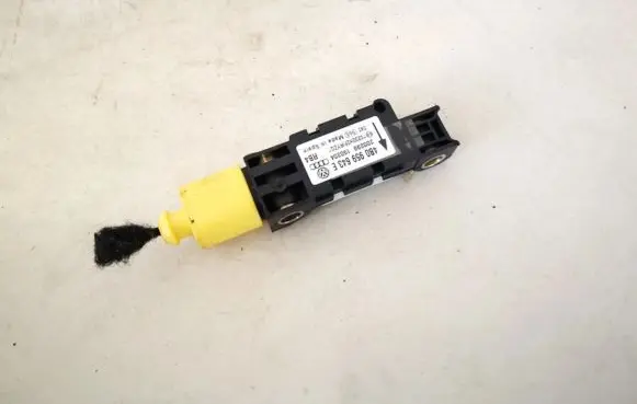 Audi A3 S3 8P Airbag deployment crash/impact sensor 4b0959643e