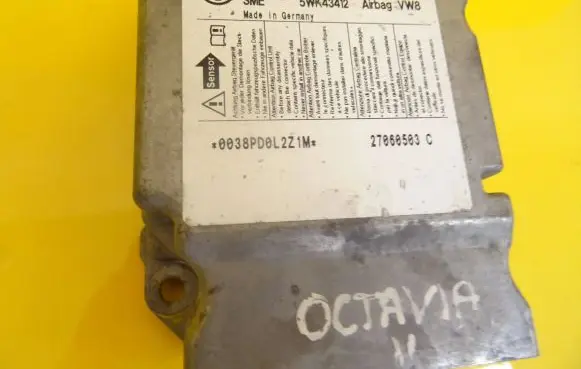 Skoda Octavia Mk2 (1Z) Airbag control unit/module 1K0909605T