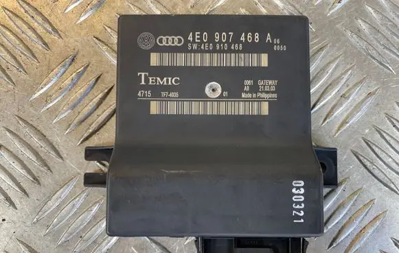 Audi A8 S8 D3 4E Gateway control module 4E0907468A 4E0910468