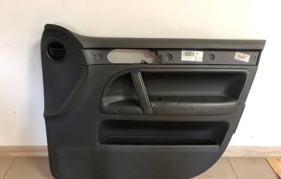 Volkswagen Touareg I Front door card panel trim 7L686701204 7L6867012031 7L6819270