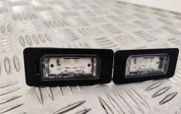 Number plate light