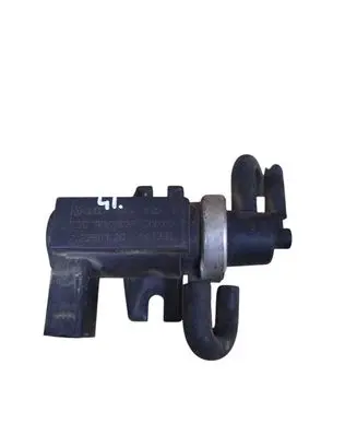 Volkswagen Golf IV Turbo solenoid valve 1J0906627