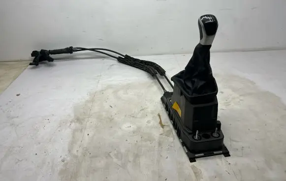 Volkswagen T-Cross Gear shifter/selector 3Q0711061 2Q0711789