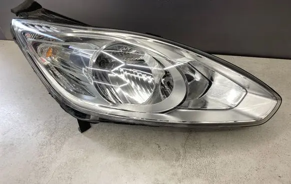 Ford C-MAX II Headlight/headlamp AM5113W029AE 89502244 895022441
