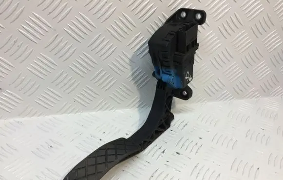 Audi A6 S6 C6 4F Accelerator throttle pedal 4F1721523A