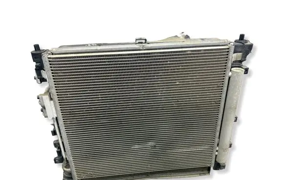 KIA Sportage Radiator set 52304N7071 25310N7030