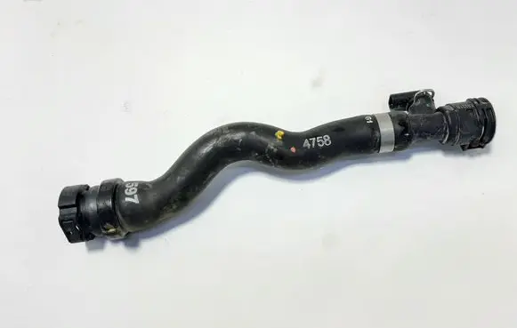 Engine coolant pipe/hose