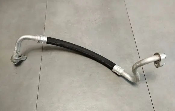 Mercedes-Benz E W213 Air conditioning (A/C) pipe/hose A2138301900