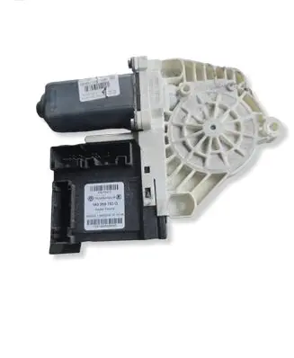 Volkswagen PASSAT B7 Front door window regulator motor 05074612 1K0959793G 12071005030555