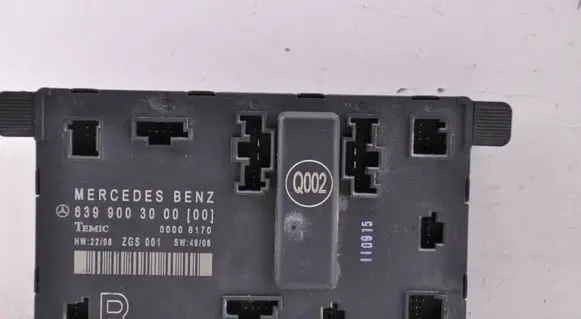 Mercedes-Benz Vito Viano W639 Door control unit/module 6399003000