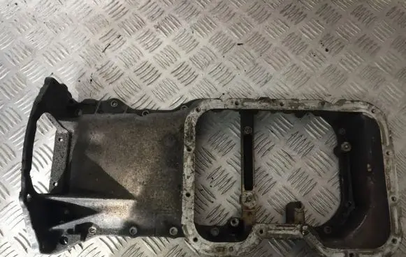 Toyota Carina T190 Oil sump 1211102050 12111-02050