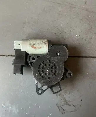 Rear door window regulator motor
