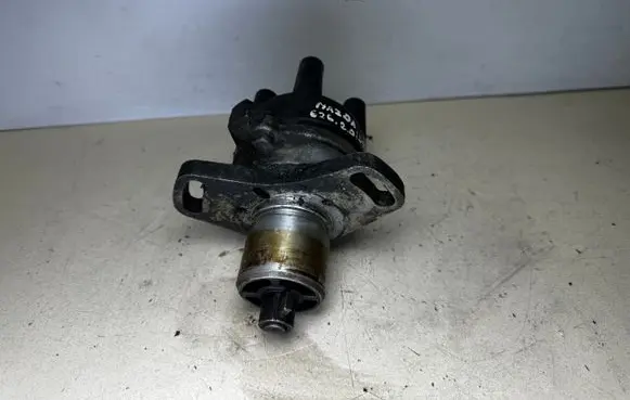 Mazda 626 Spark distributor T4T74371 FE3N8209 FE3N