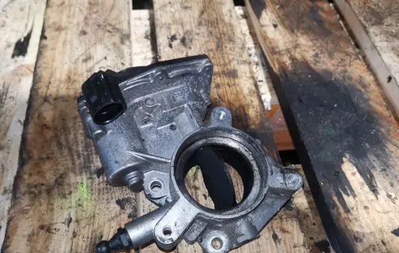 Opel Insignia A Throttle valve 50569200