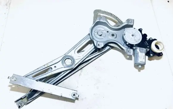 Toyota Yaris Sliding door window regulator with motor