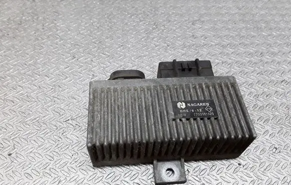Renault Kangoo I Glow plug pre-heat relay 7700111525