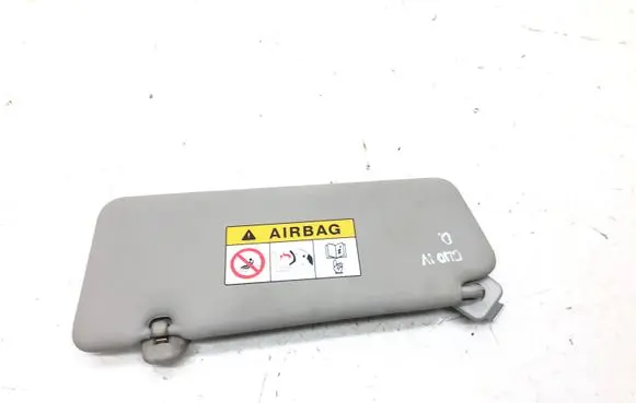 Renault Clio IV Sun visor