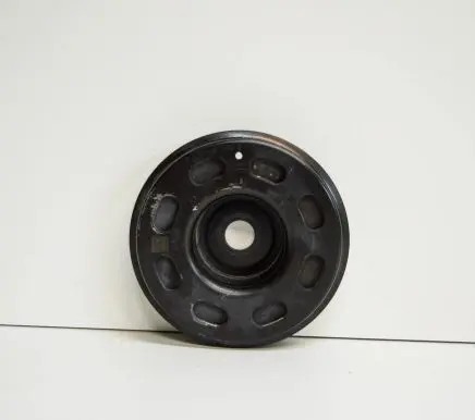 Volkswagen Jetta VII Crankshaft pulley 04C105243D