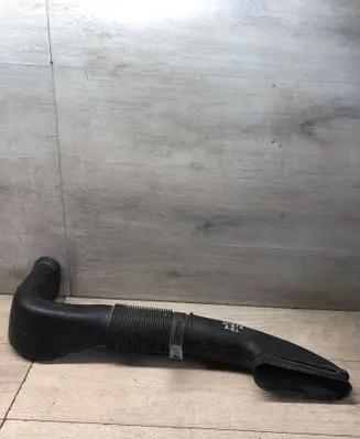 Mercedes-Benz E W212 Air intake duct part A6510903437 0112351A