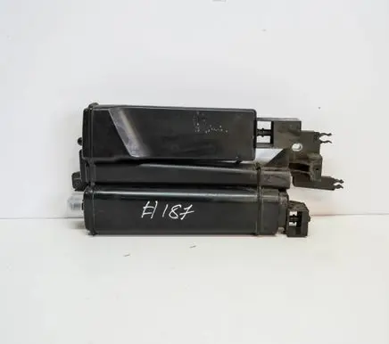 Volkswagen PASSAT B8 Fuel filter 3Q0201801