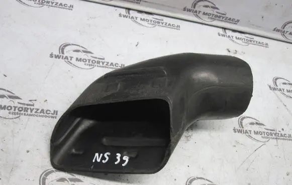 Ford Focus Turbo air intake inlet pipe/hose AV619C679AB