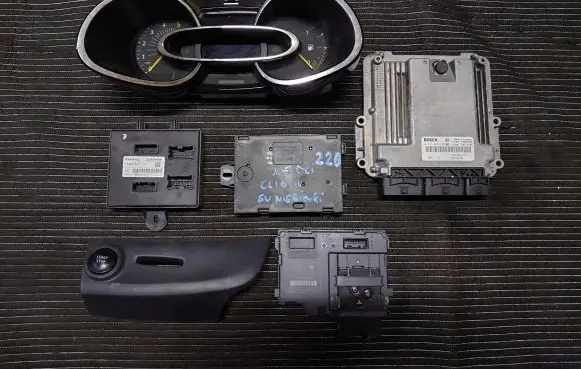Renault Clio IV Other control units/modules 248108588R